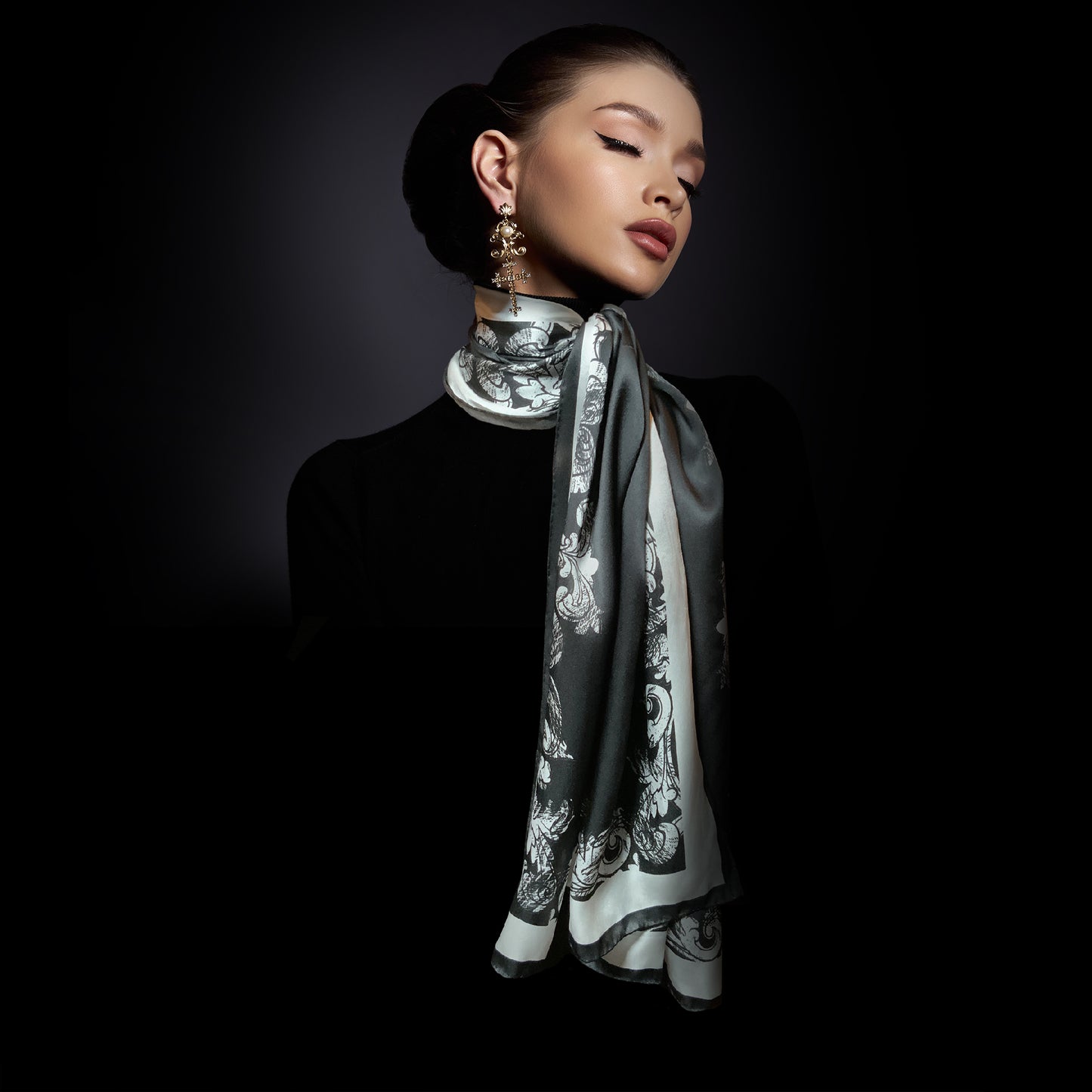 SILK SATIN SCARF "Meducci"